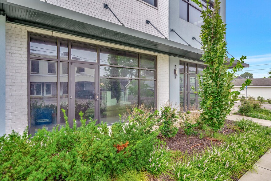 More Photos Of 6117 Centennial Blvd, Nashville Storefront Retail Office For Lease