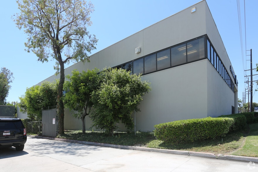 More Photos Of 17872 Cowan Ave, Irvine Light Manufacturing For Sale