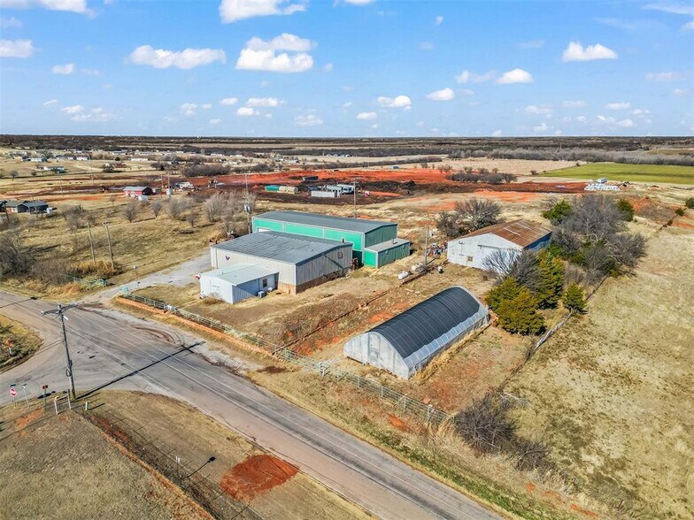 More Photos Of 1232 County Road 1390, Chickasha Warehouse For Sale