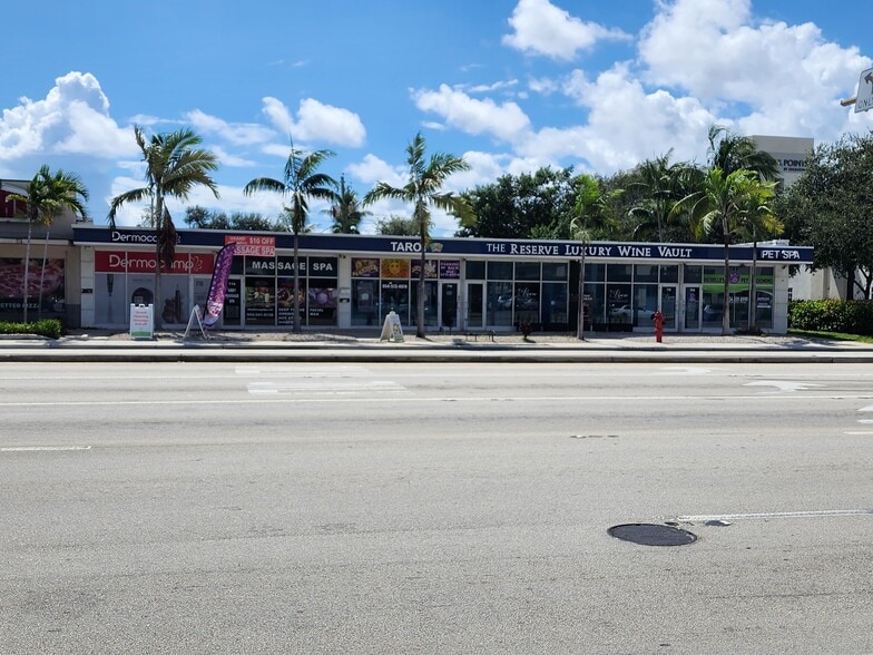 More Photos Of 708-718 SE 17th St, Fort Lauderdale Storefront Retail Office For Lease