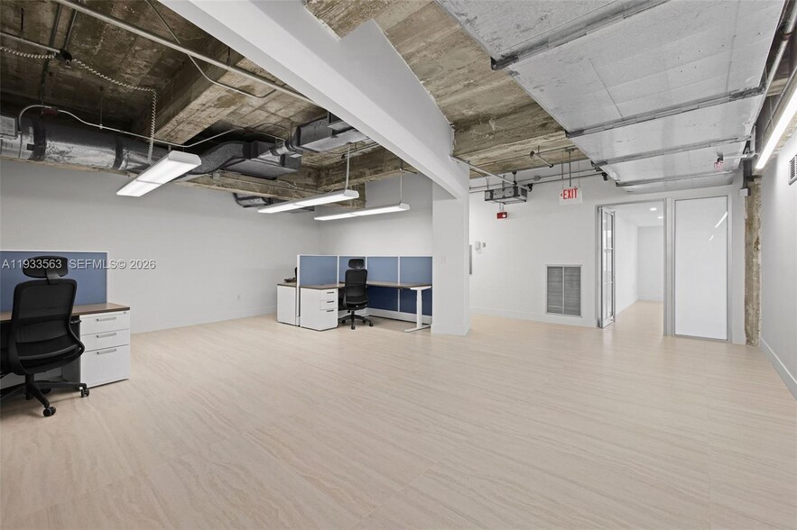 More Photos Of 605 Lincoln Rd, Miami Beach Office Residential For Sale
