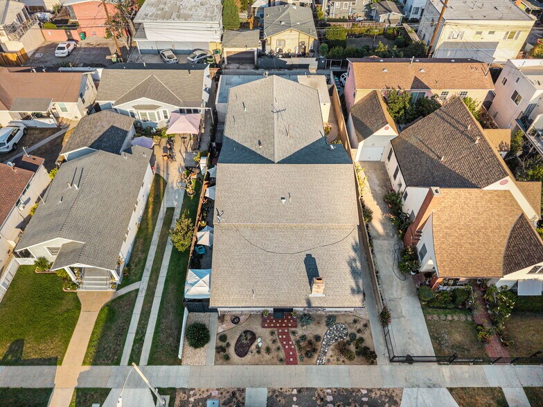 More Photos Of 1070 Freeman Ave, Long Beach Apartments For Sale