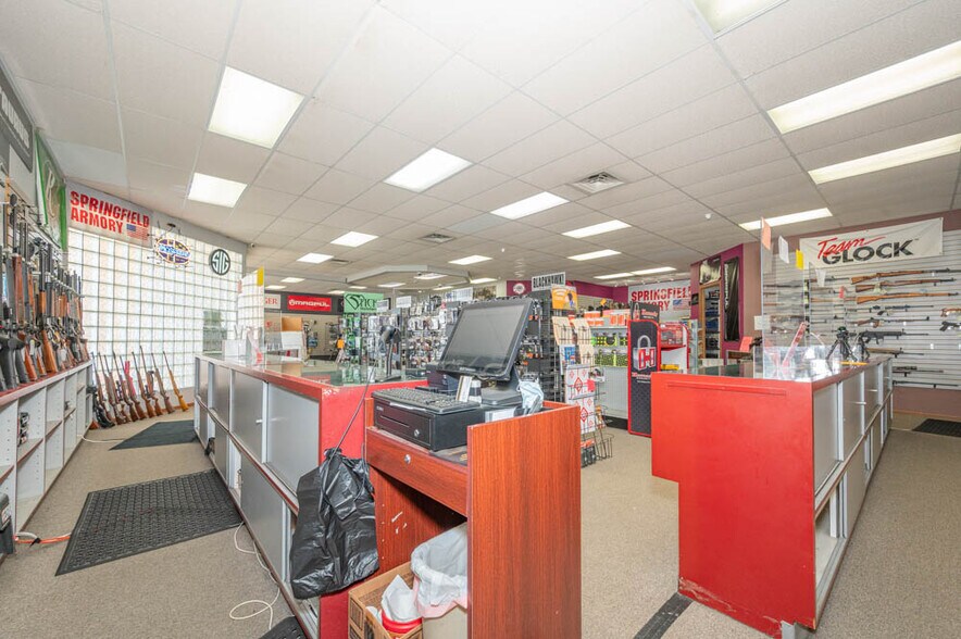 More Photos Of 9074 Market St, North Lima Freestanding For Sale