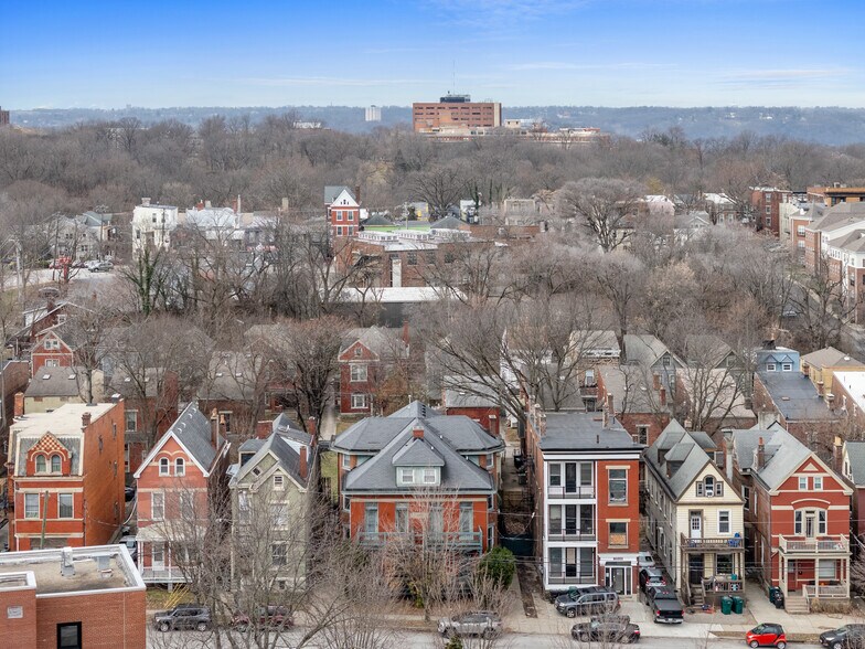 More Photos Of 3213 Vine St, Cincinnati Apartments For Sale