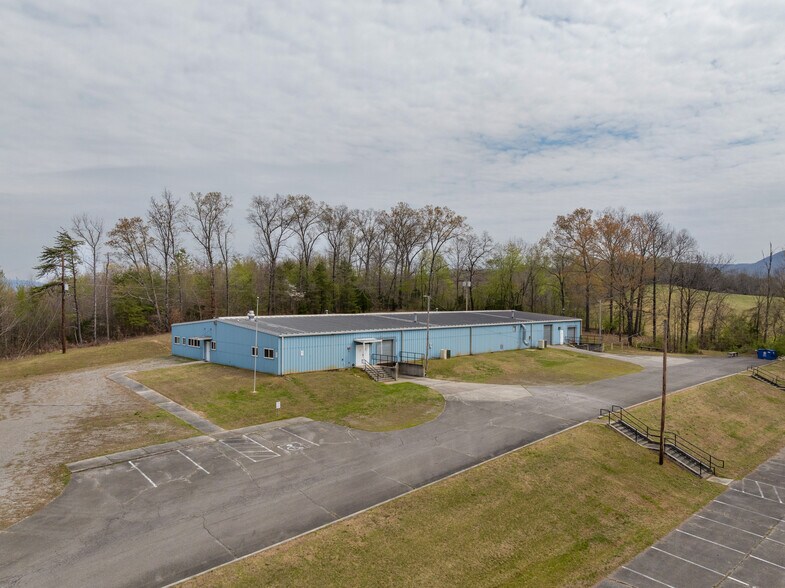More Photos Of 205 Industrial Pike, Whitwell Manufacturing For Sale