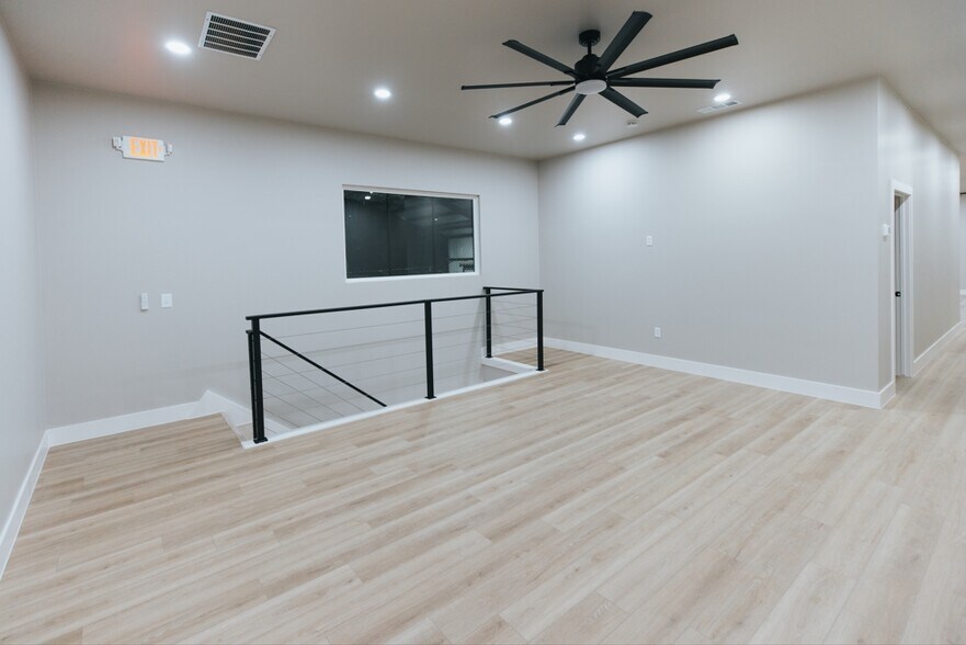 More Photos Of 293 County Road 4841, Haslet Unknown For Lease