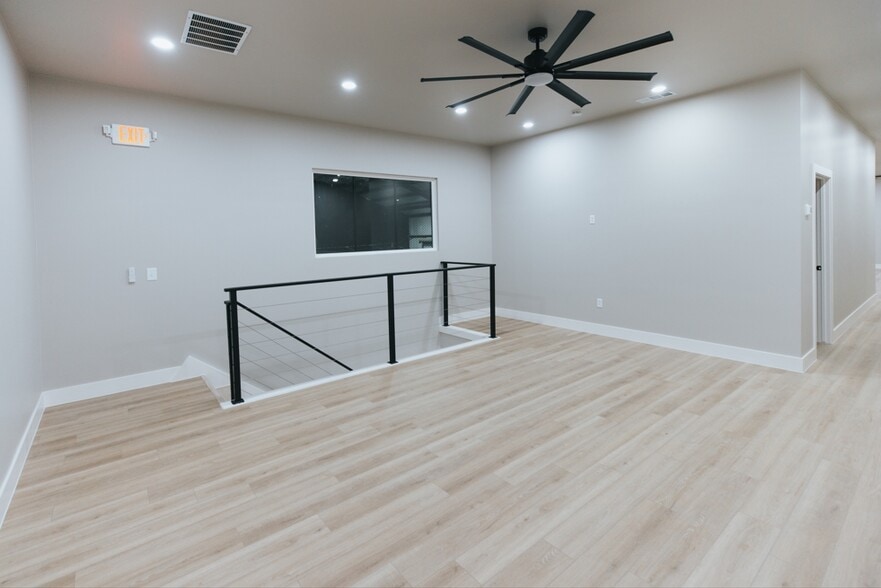 More Photos Of 293 County Road 4841, Haslet Unknown For Lease