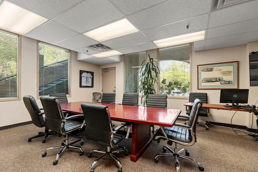 More Photos Of 6160 Plumas St, Reno Office For Lease