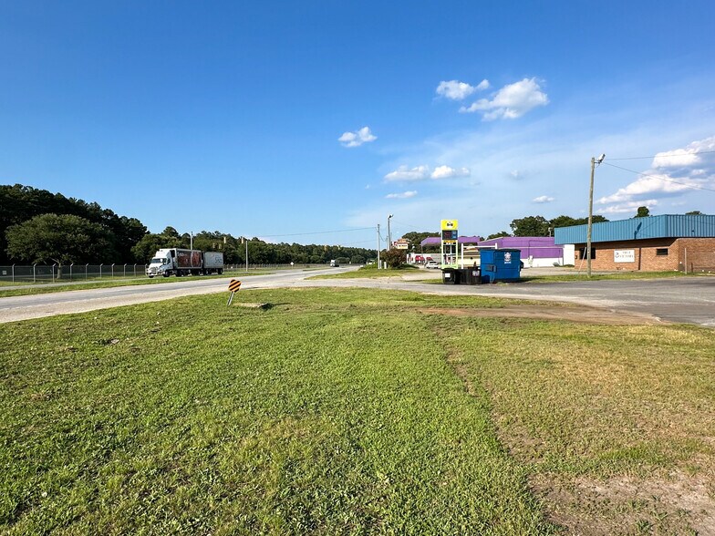 More Photos Of 4666-4678 Broad St, Sumter Restaurant For Sale