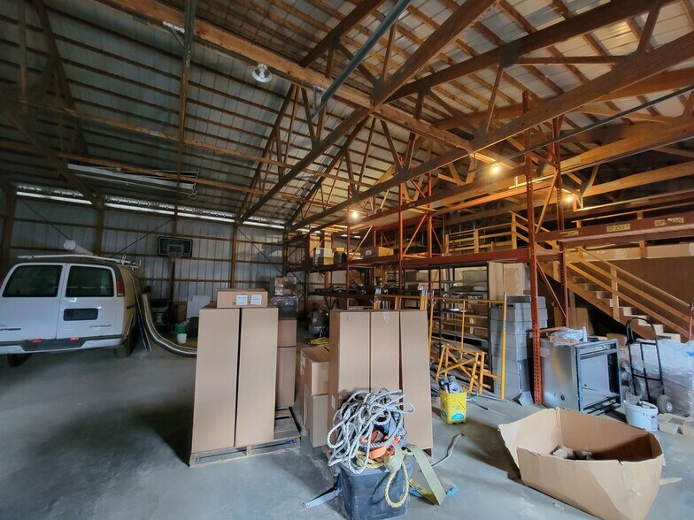 More Photos Of 1109 S Commerce Ave, Sioux Falls Industrial For Lease