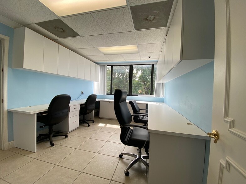 More Photos Of 2350 Coral Way, Coral Gables Medical For Sale