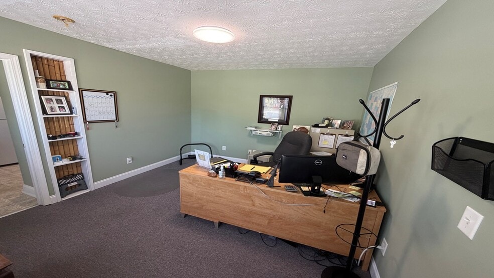 More Photos Of 5659 Old Dahlonega Hwy, Murrayville Office Residential For Lease