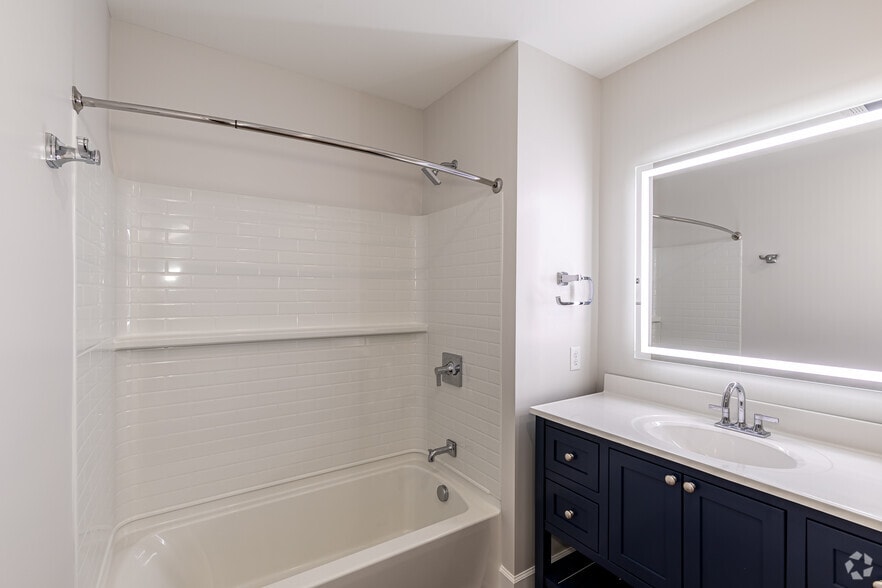 More Photos Of 800 Federal Rd, Brookfield Apartments For Lease