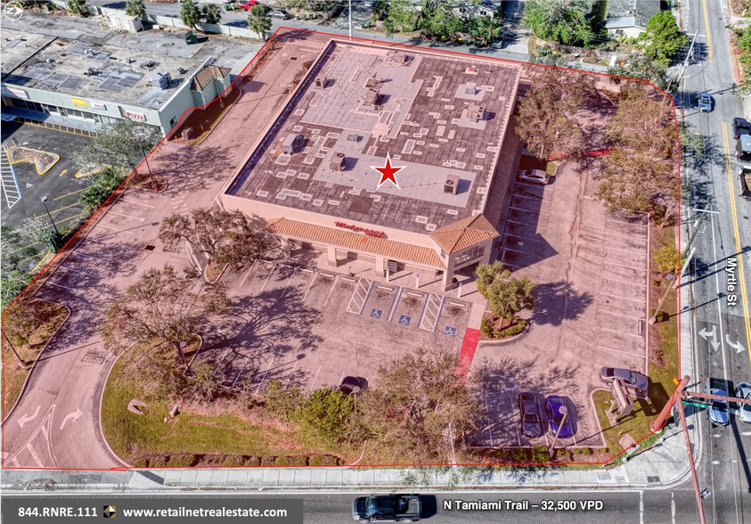 More Photos Of 3535 Tamiami Trl, Sarasota Drugstore For Sale