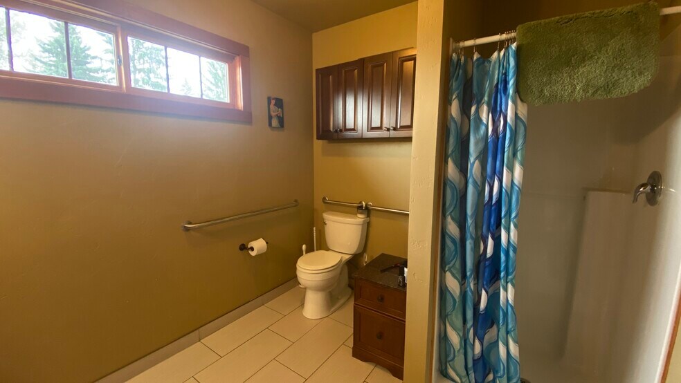 More Photos Of 724 Second St E, Kalispell Office For Lease