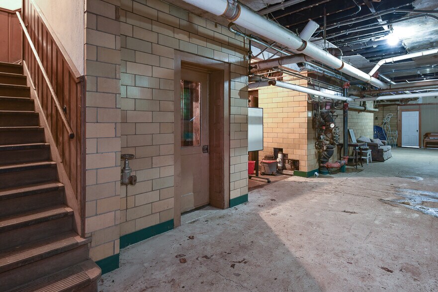 More Photos Of 4403 St Clair Ave, Cleveland Coworking Space