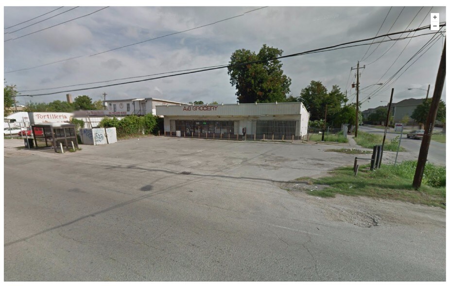 More Photos Of 515 Berry Rd, Houston Freestanding For Lease