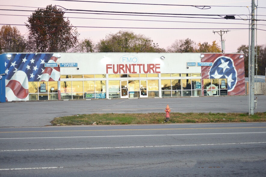 More Photos Of 4040 Lebanon Pike, Hermitage Freestanding For Lease