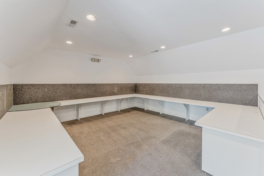 More Photos Of 728 S Washington St, Alexandria Office For Lease