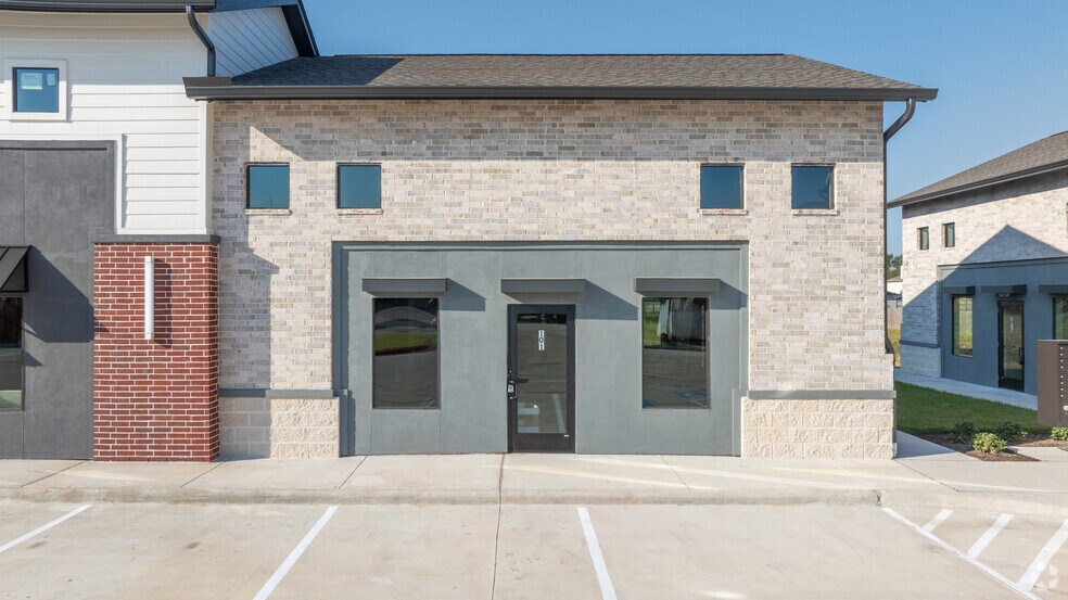 More Photos Of 11606 Westlock Dr, Tomball Medical For Sale