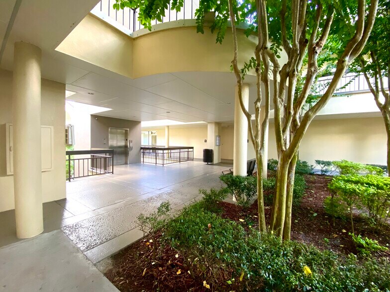 More Photos Of 668-670 N Orlando Ave, Maitland Office For Lease