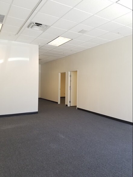 More Photos Of 6725 S Eastern Ave, Las Vegas Medical For Sale