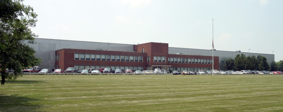 More Photos Of 465 Railroad Ave, Camp Hill Warehouse For Lease