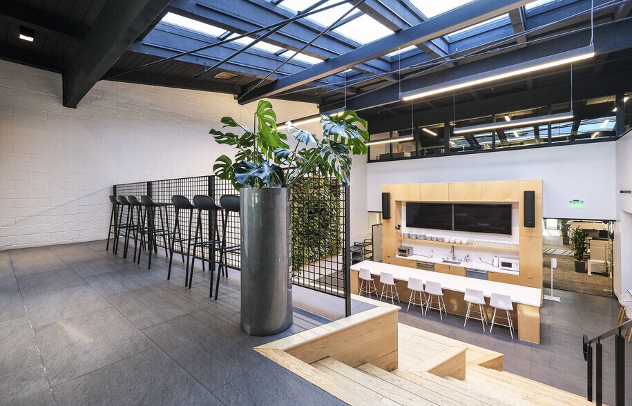 More Photos Of 420 E Carrillo St, Santa Barbara Office Residential For Lease