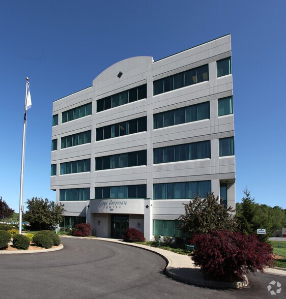 More Photos Of 135 Corporate Centre Dr, Scott Depot Office For Lease