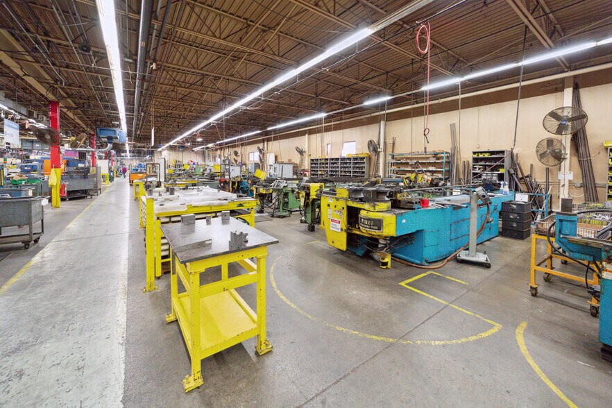 More Photos Of 3405 Engle Rd, Fort Wayne Warehouse For Sale
