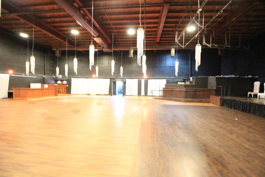 More Photos Of 3485 University Ave, Riverside Office For Lease