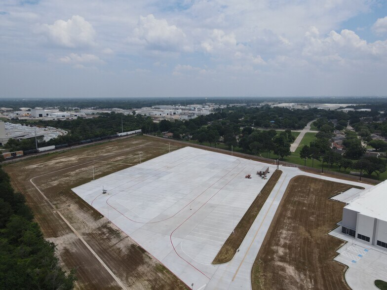More Photos Of 8726 Fairbanks N Houston, Houston Distribution For Lease