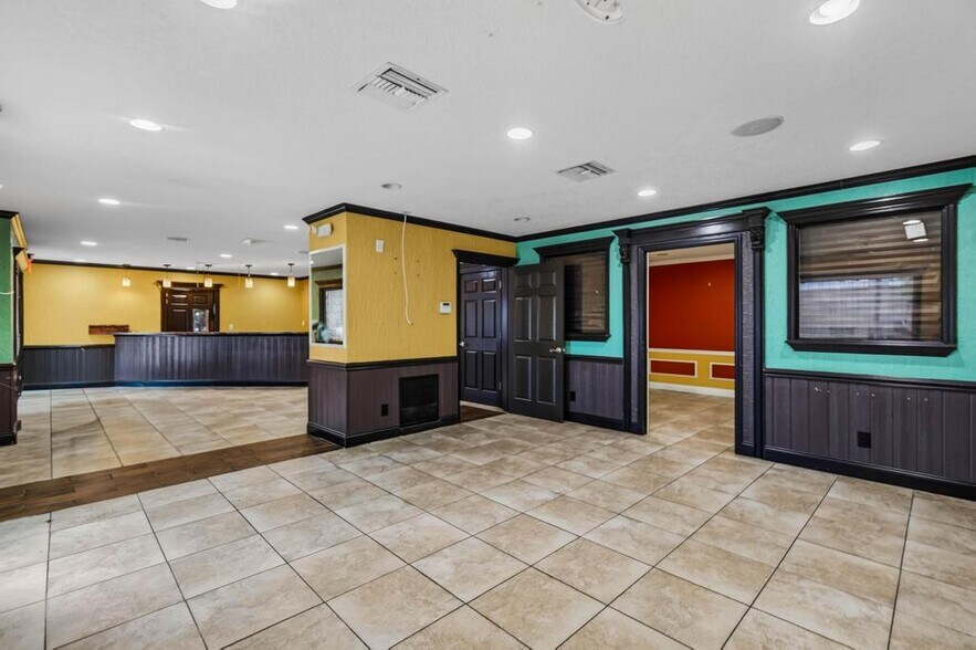 More Photos Of 102 Phillips Dairy Rd, Palatka Restaurant For Sale