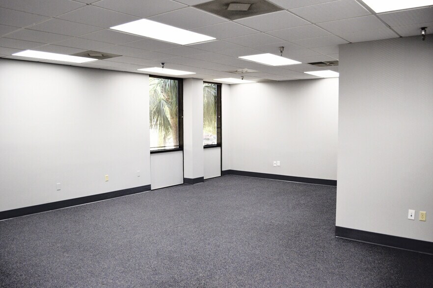 More Photos Of 280 W Canton Ave, Winter Park Office For Lease