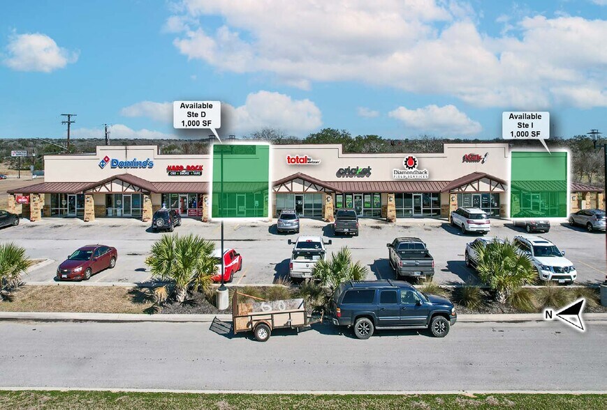 More Photos Of 1431 E Broadway St, Cuero Storefront Retail Office For Lease