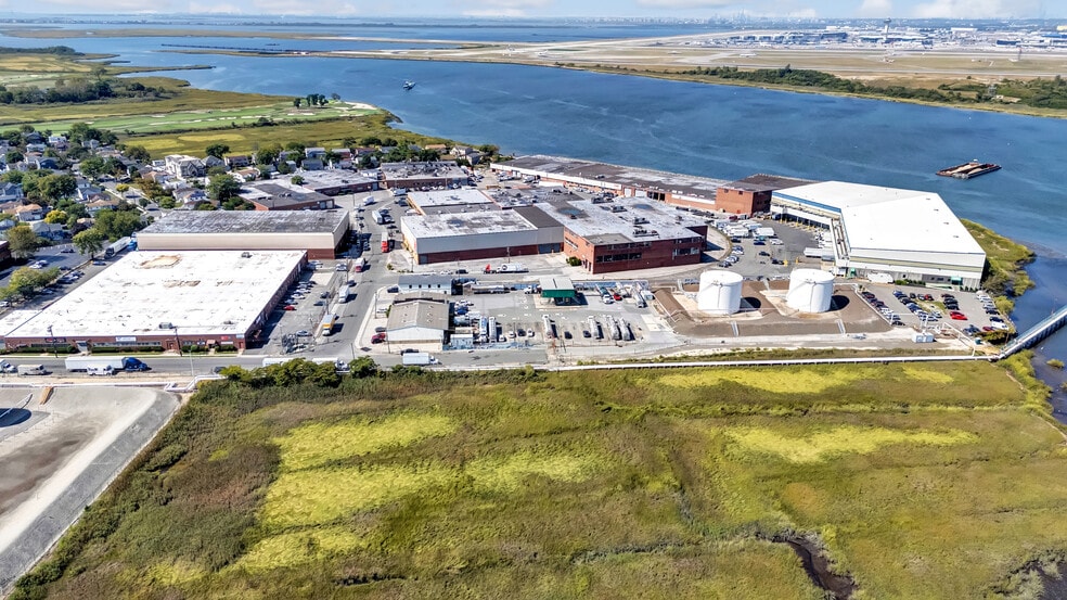 More Photos Of 40 Inip Dr, Inwood Unknown For Lease