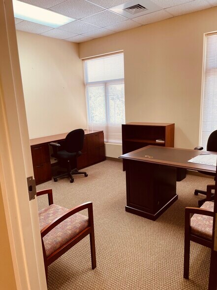 More Photos Of 249 Williamson Rd, Mooresville Medical For Lease