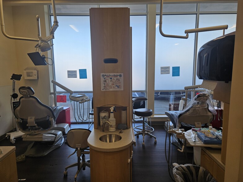 More Photos Of 10690 Del Mar Pky, Aurora Unknown For Lease