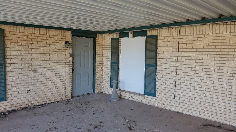 More Photos Of 600 E California Ave, Walters Congregate Senior Housing For Sale