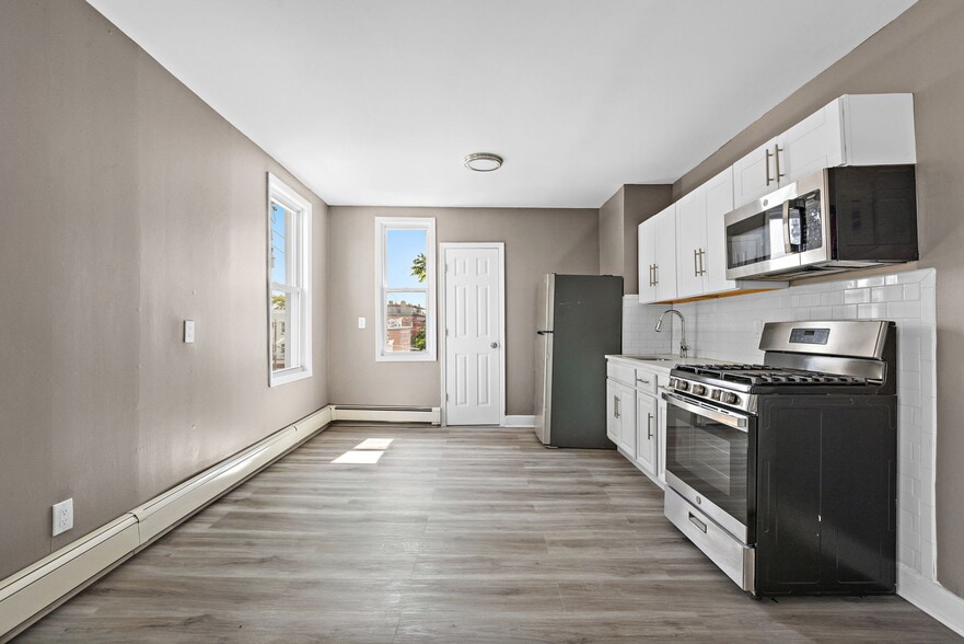 More Photos Of 74 Cambridge Ave, Jersey City Storefront Retail Residential For Sale