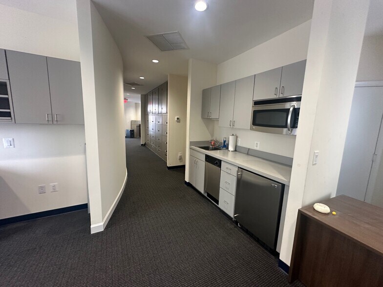 More Photos Of 333 Main St, Gaithersburg Office For Lease