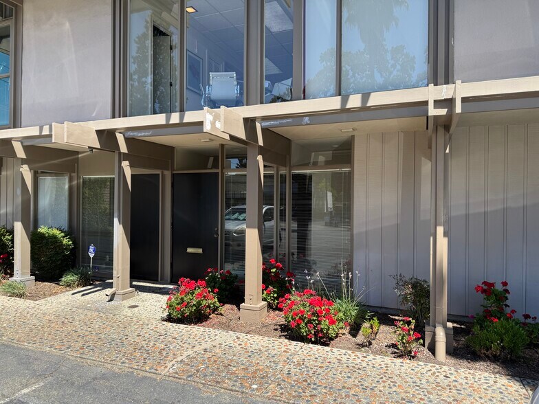 More Photos Of 3450 Golden Gate Way, Lafayette Office For Lease