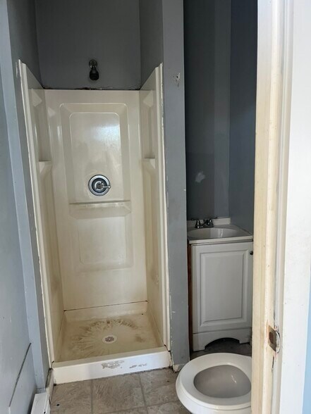 More Photos Of 1615 Maryland Ave, Covington Multifamily For Sale