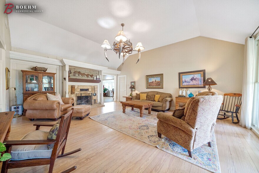 More Photos Of 137 Old San Antonio Rd, Boerne Apartments For Sale