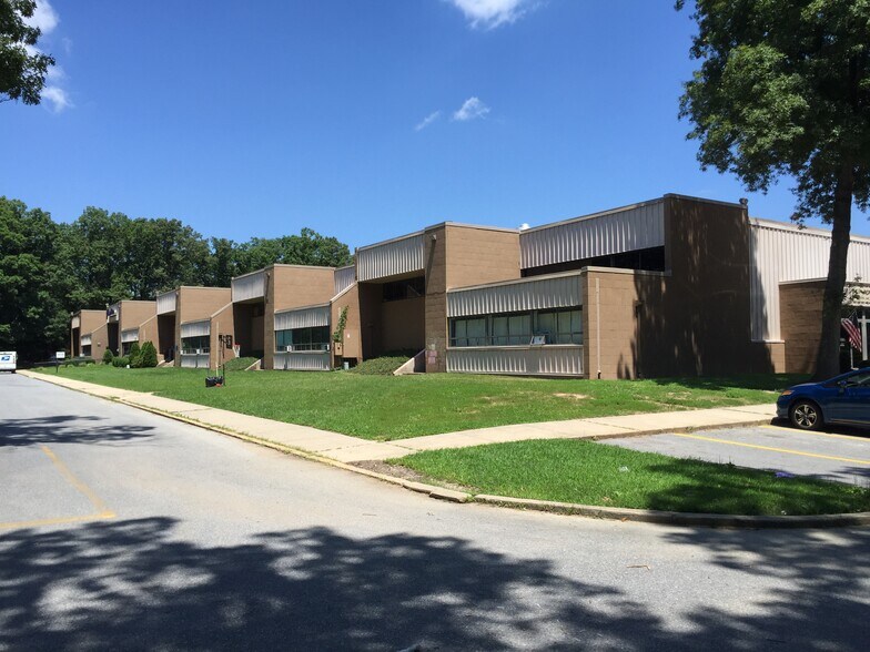 More Photos Of 109 Post Office Rd, Waldorf Flex For Lease