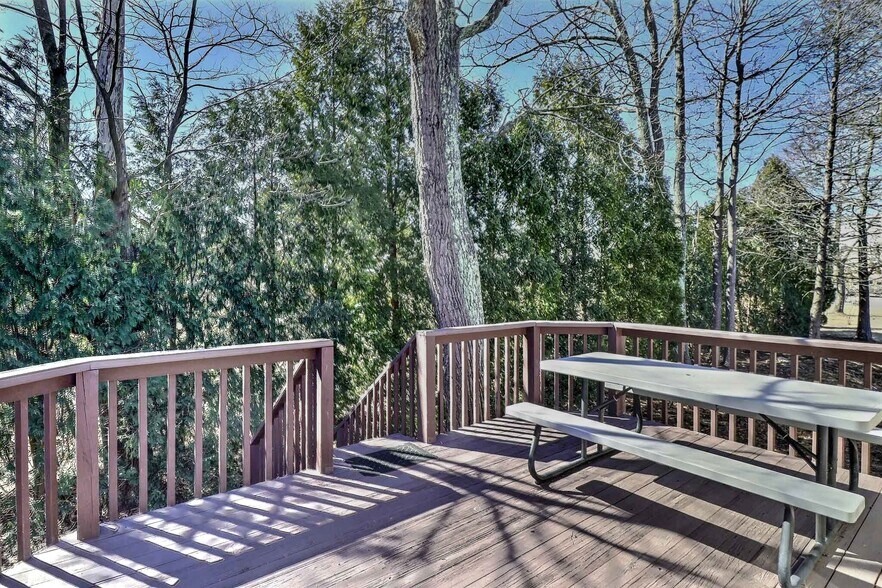 More Photos Of 3360 PA-940, Mount Pocono Specialty For Sale