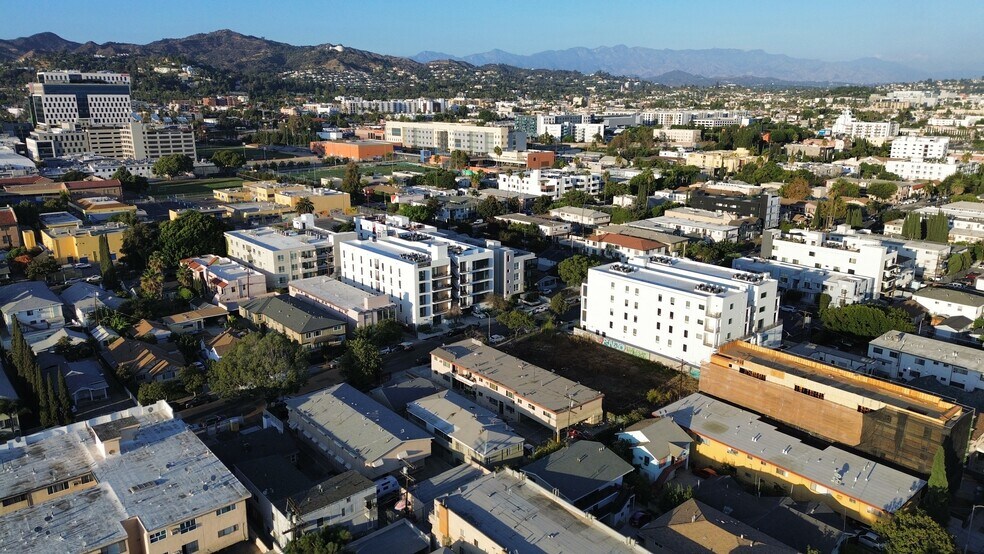 More Photos Of 5828-5832 Lexington Ave, Los Angeles Apartments For Sale