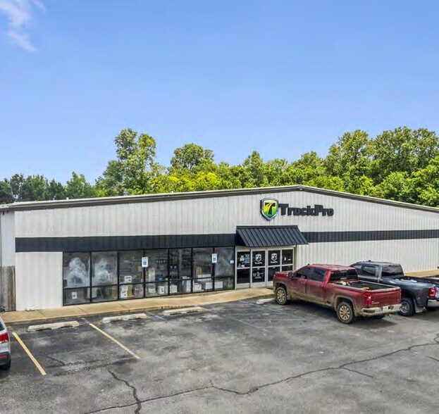 More Photos Of 3762 Highway 82 W, Leland Freestanding For Sale