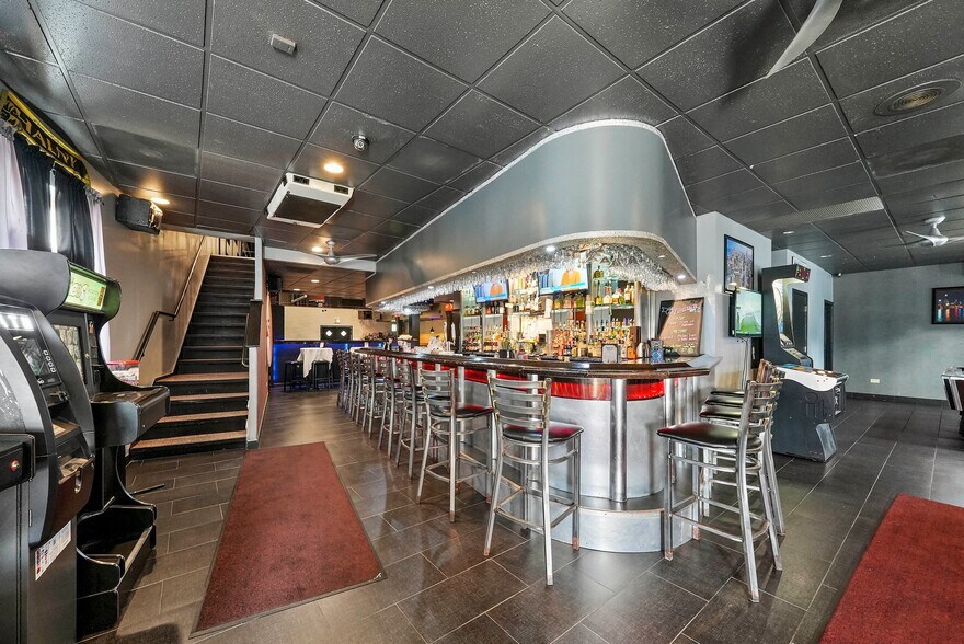 More Photos Of 5772 S Archer Ave, Chicago General Retail For Sale