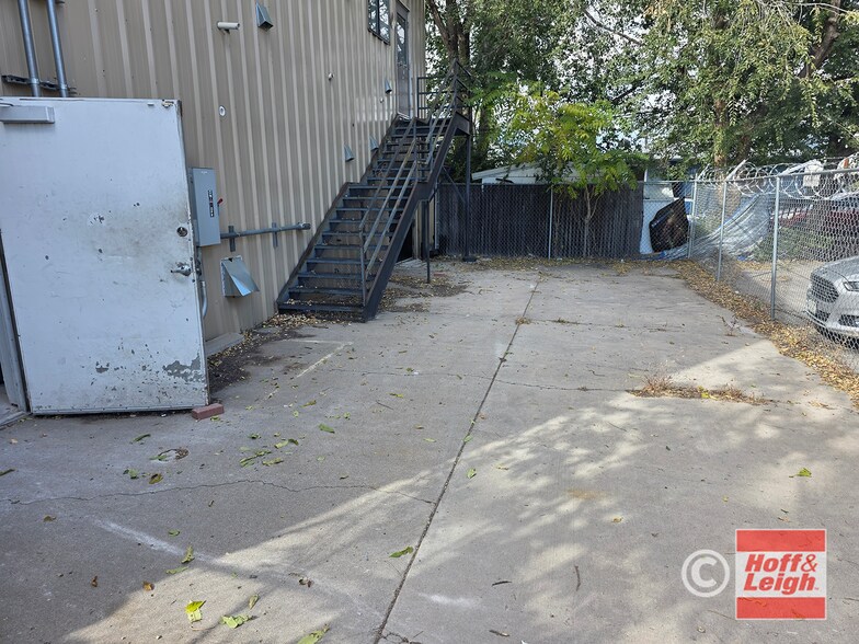 More Photos Of 123 N Union Blvd, Colorado Springs Warehouse For Sale